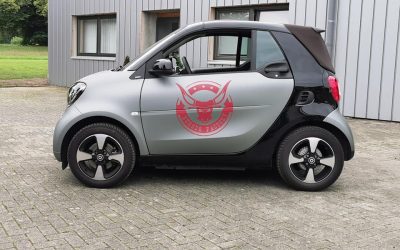 Smart-Fahrzeugbeschriftung-Vollfolierung.