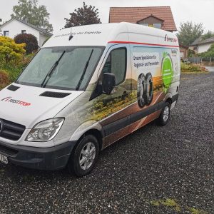 Professionelle Transporter-Vollfolierung durch SB Medien