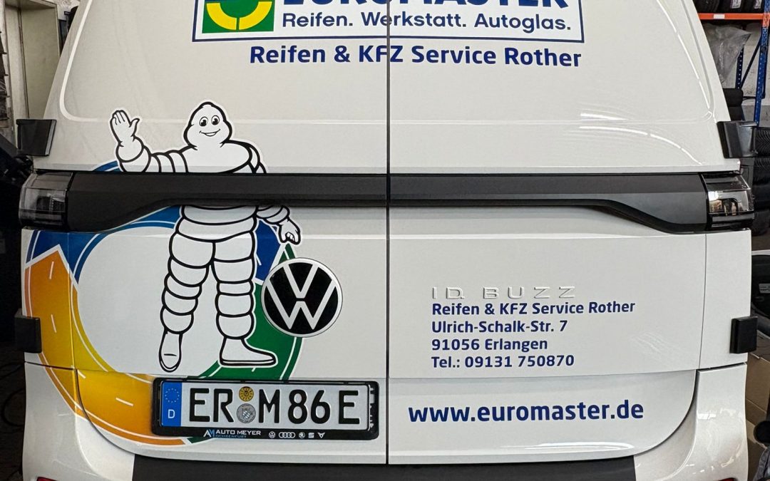 Fahrzeugbeschriftung für Reifen & KFZ Service Rother