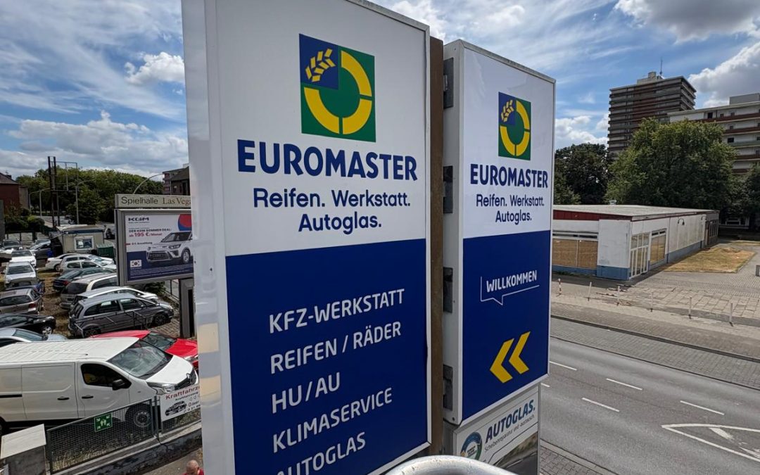 Werbestele in Mönchengladbach für Euromaster instand gesetzt