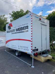 Anhängerbeschriftung für Dachdecker in Neuwied