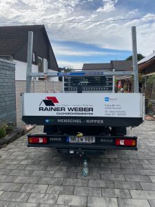 Iveco mit professioneller Firmenbeschriftung
