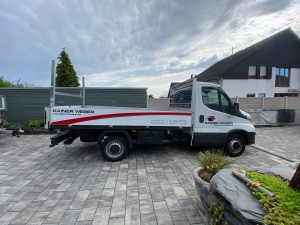 Iveco mit professioneller Firmenbeschriftung