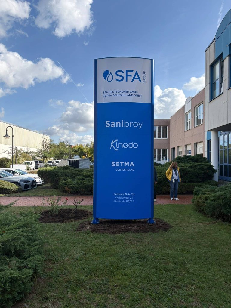 Werbestele für Sanibroy Dietzenbach
